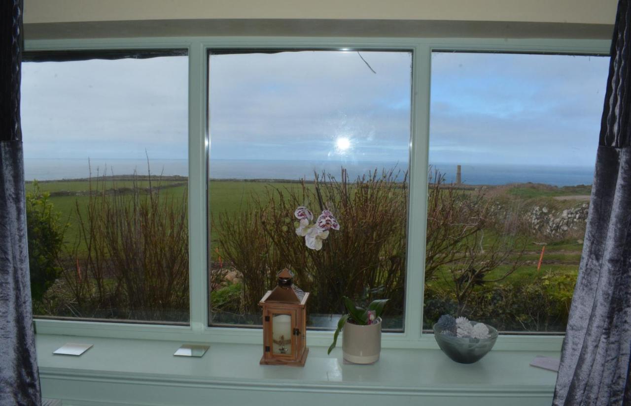 Apartamento Distant Lights Lower Boscaswell Exterior foto